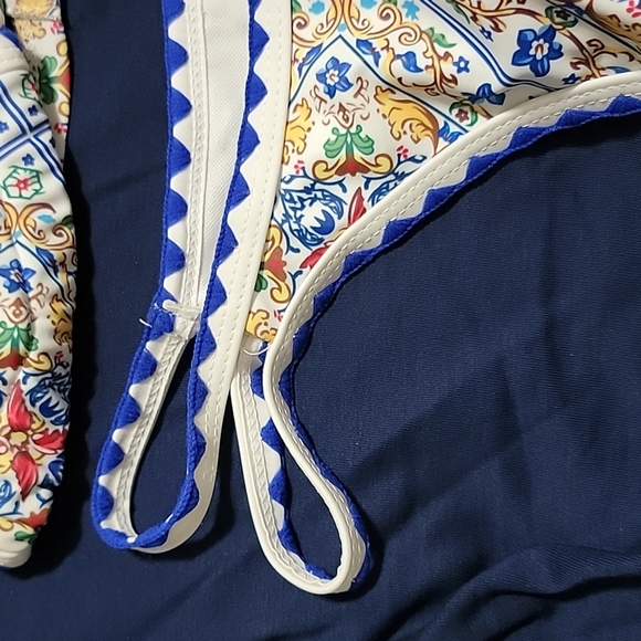 New Bikini - Picture 6 of 7